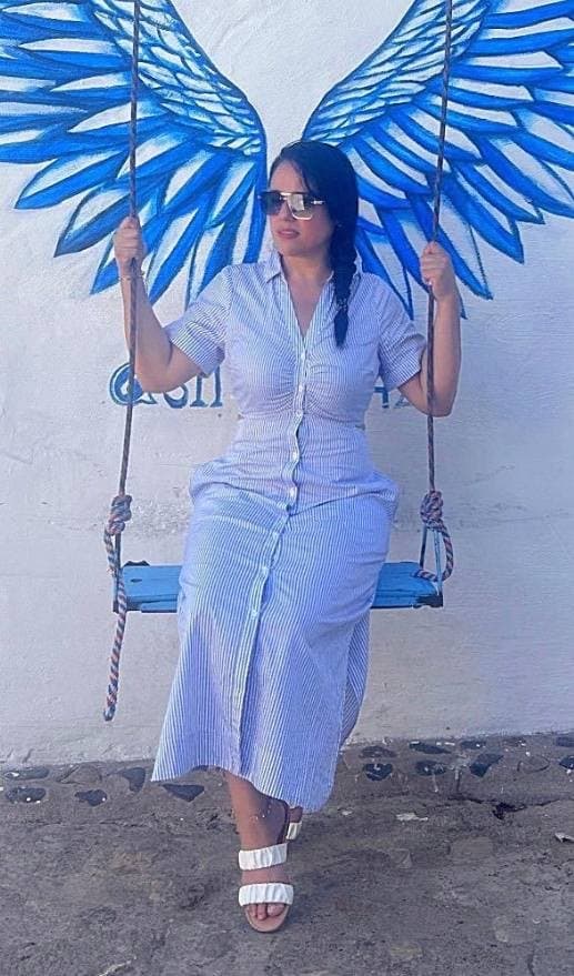 Look at this Stacked Thick Latina Milf, Is she built for BBC?