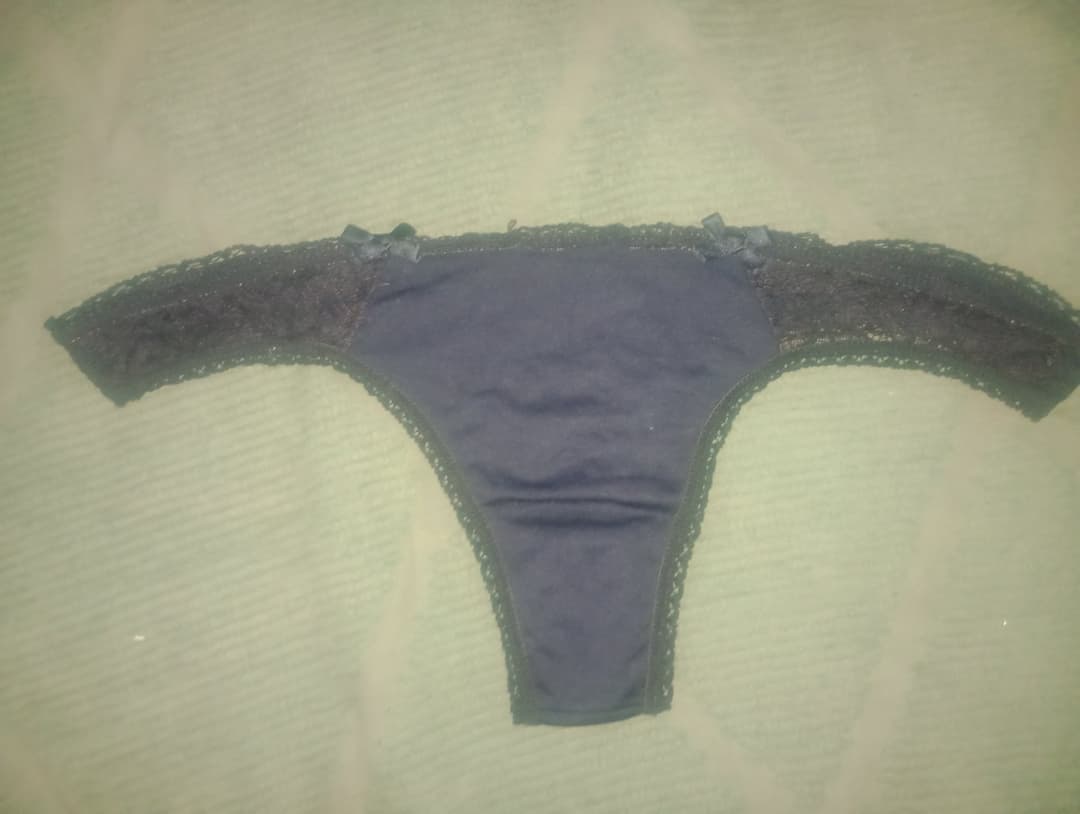 Me gustaría cojerme muy fuerte a mi prima y ver su linda carita haciendo expresiones de orgasmo