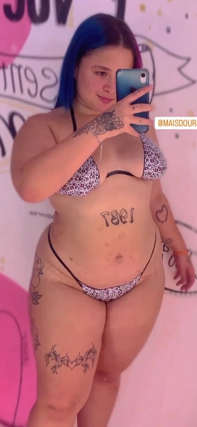 Click to view full size Agatha peninga - Puta da quebrada ??