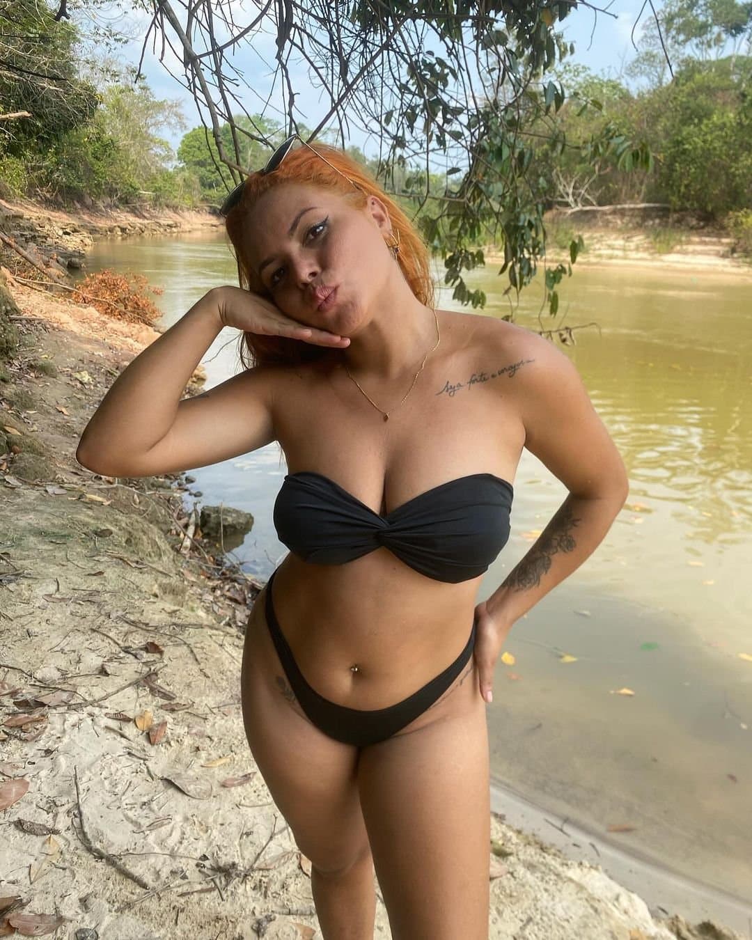 Click to view full size Michele Silva do Acre