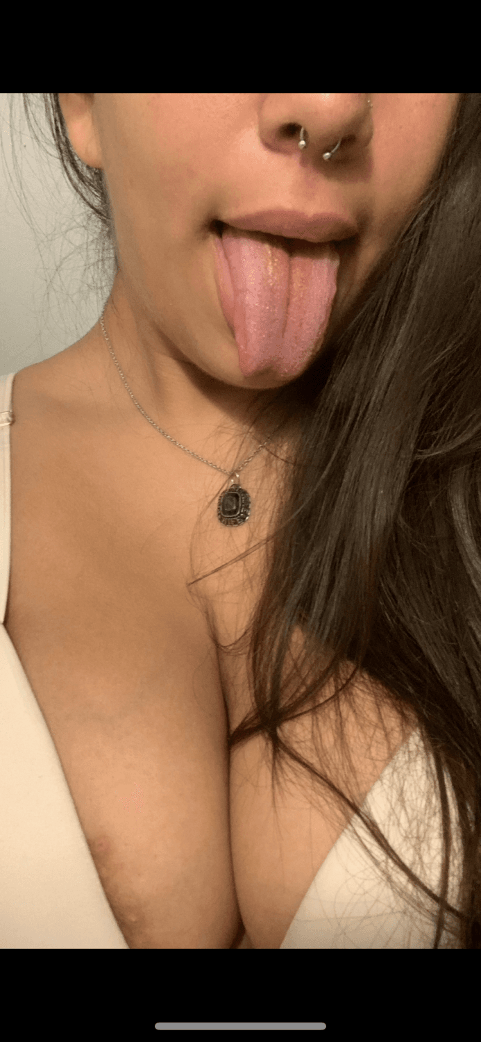 Sexy big booty Latina milf With great tits