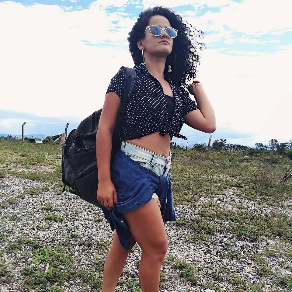 Click to view full size Minha nova deusa dona de casa já mim fez gozar muito