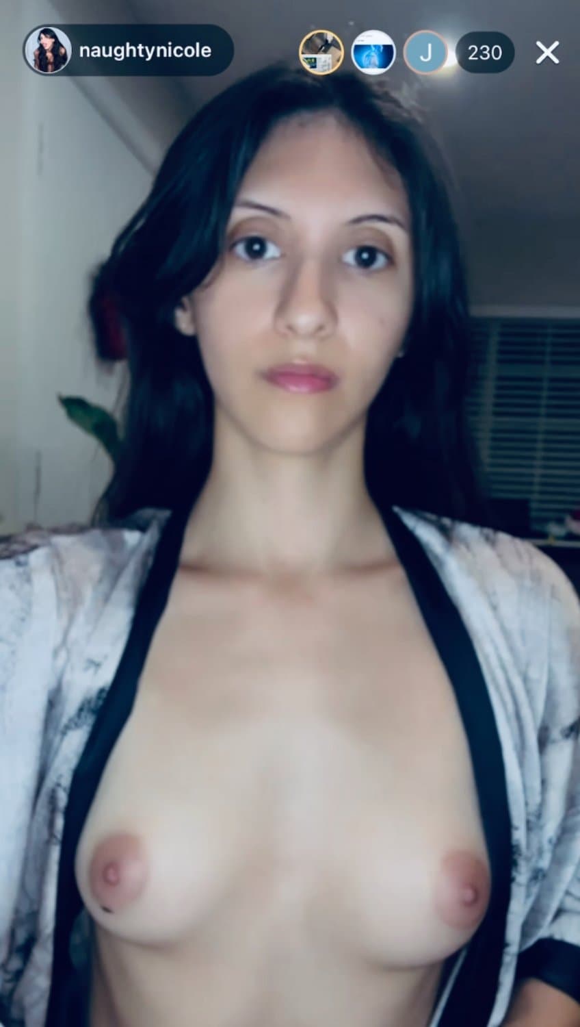 Click to view full size Gorgeous brunette with long legs