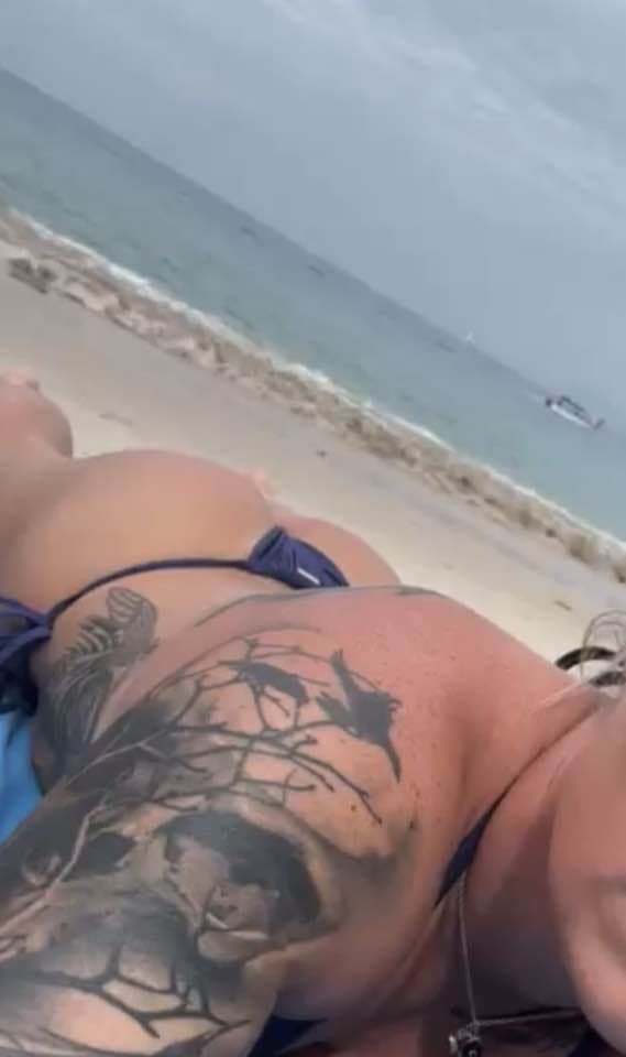 Fit And Slutty Pawg Coworker Loves Getting Gangbanged