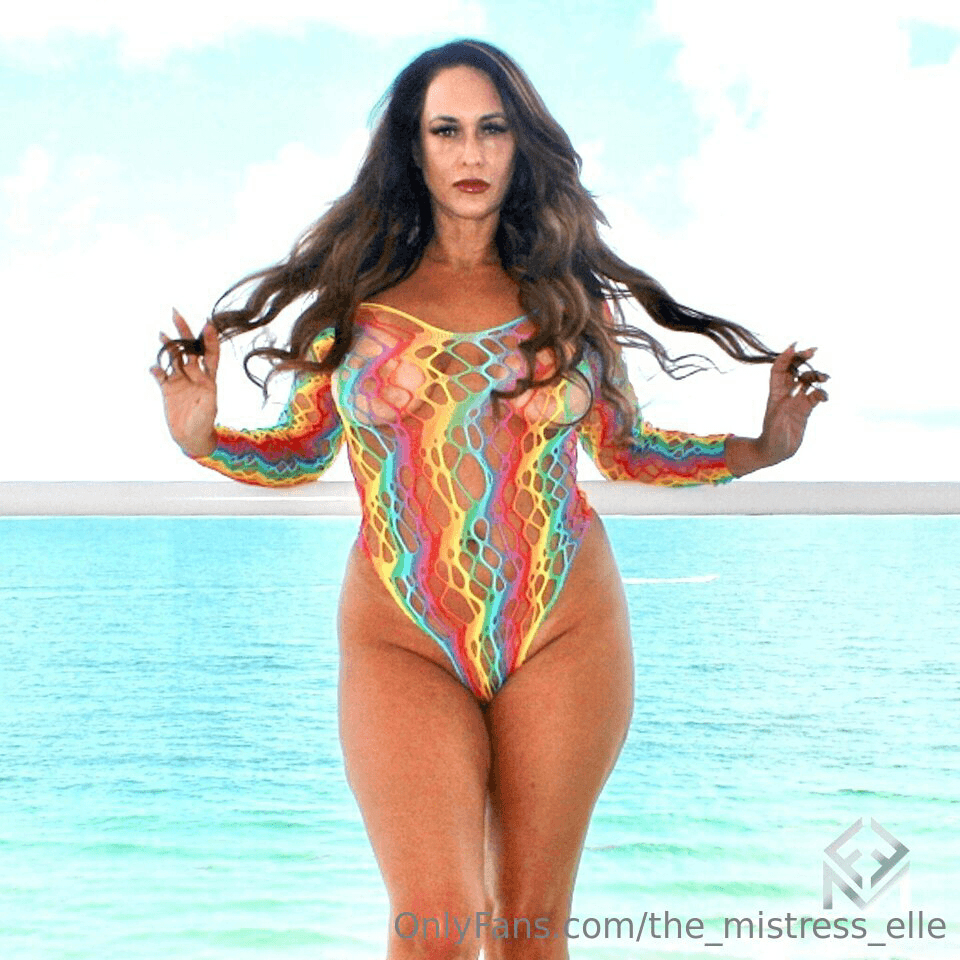 Click to view full size Florida hotwife Lori Ford