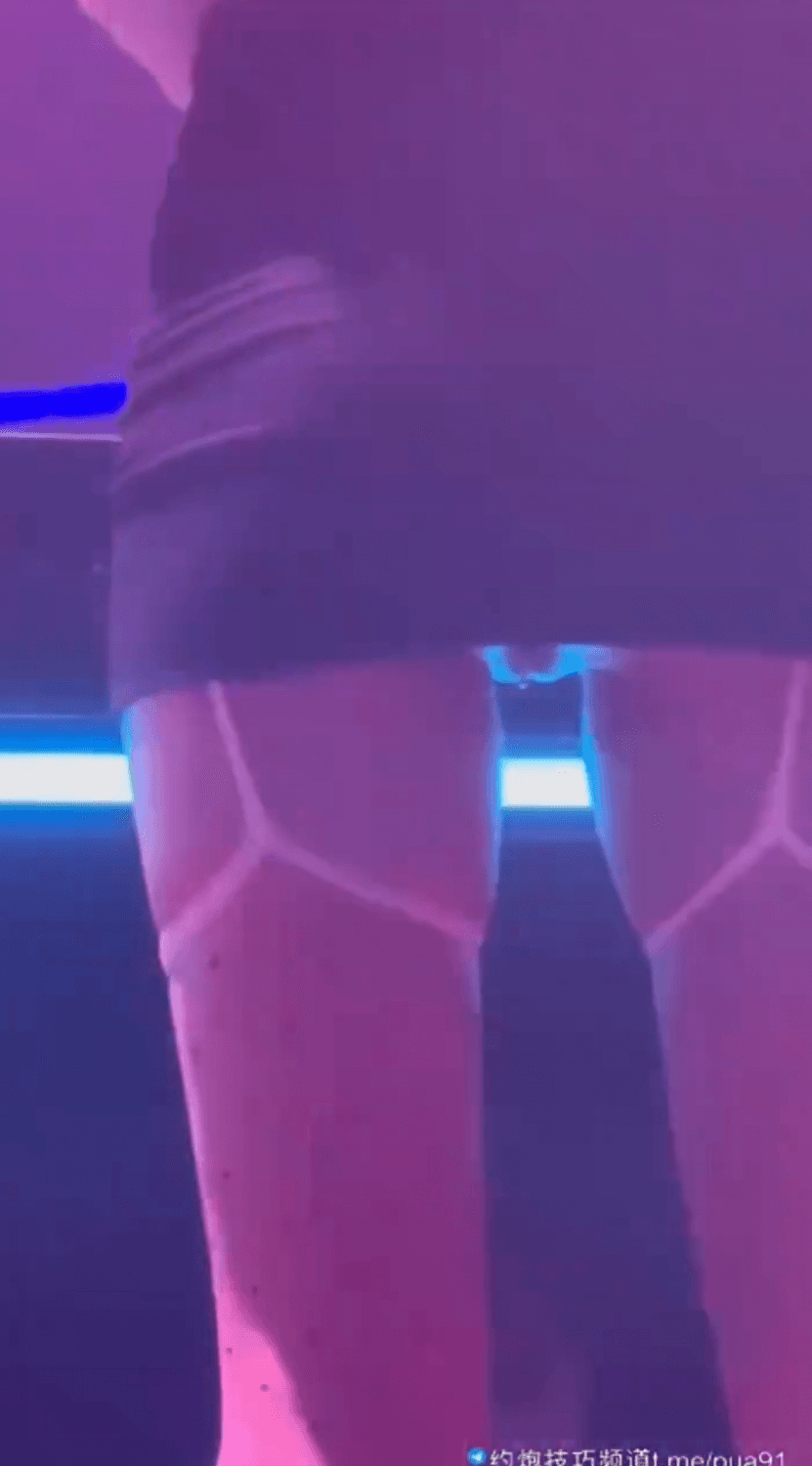 Pantyless Chinese DJ brought back to hotel for more fun.