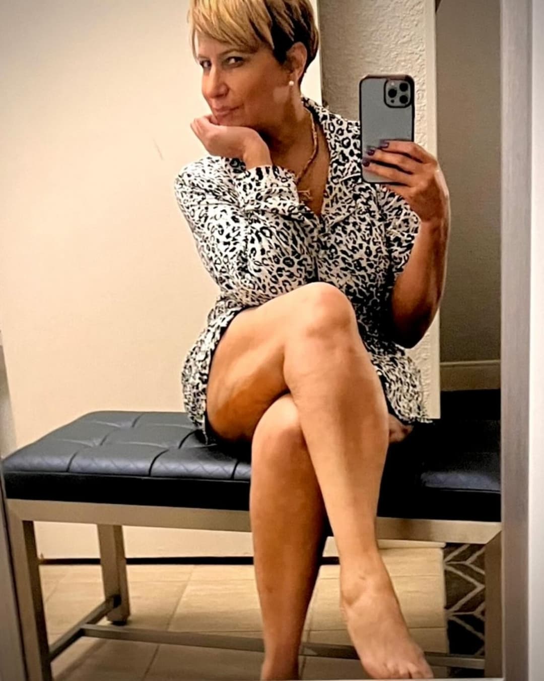 Thick Gilf flight attendant 2