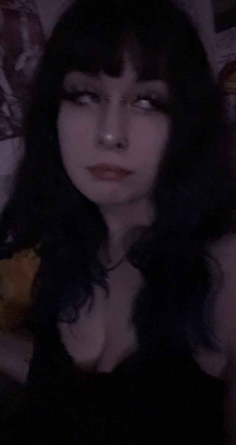 Depressed emo egirl from discord just for you