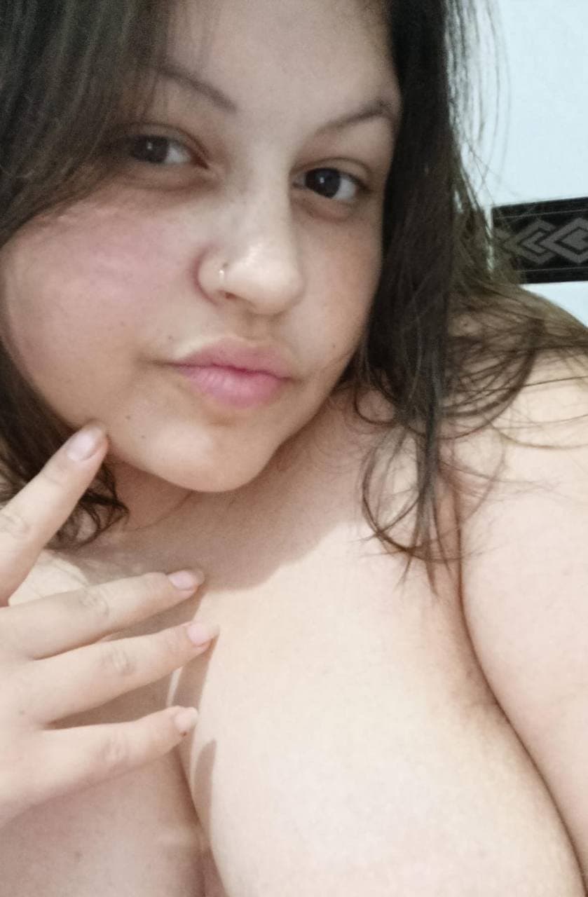 Putinha gordinha vazada:Laís Cortez, 20 anos, Rio Grande do Sul