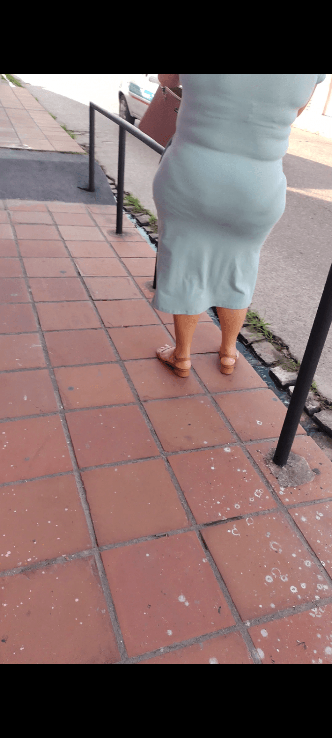 Crente do bundão cheio de celulite