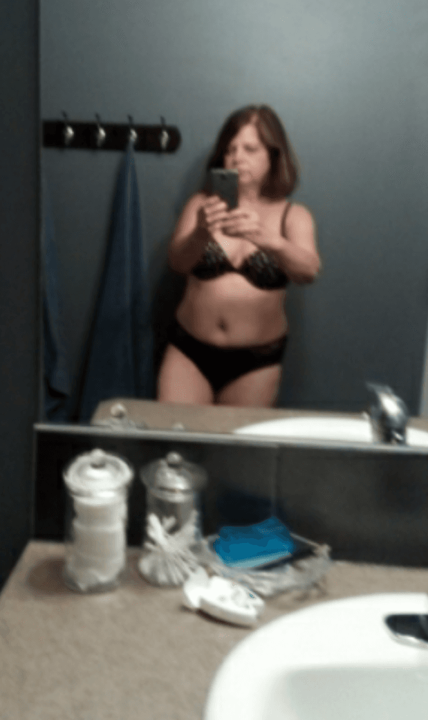 Chatham-Kent Ontario. Robin. Showing off the body for sharing. Three kids