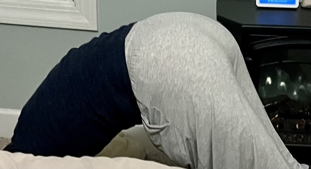 Click to view full size Sexy, horny, naughty Mormon milf in swimsuits and her birthday suit!!