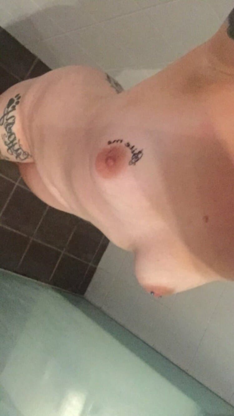 Aussie Madi - 21yo bartender ready for action