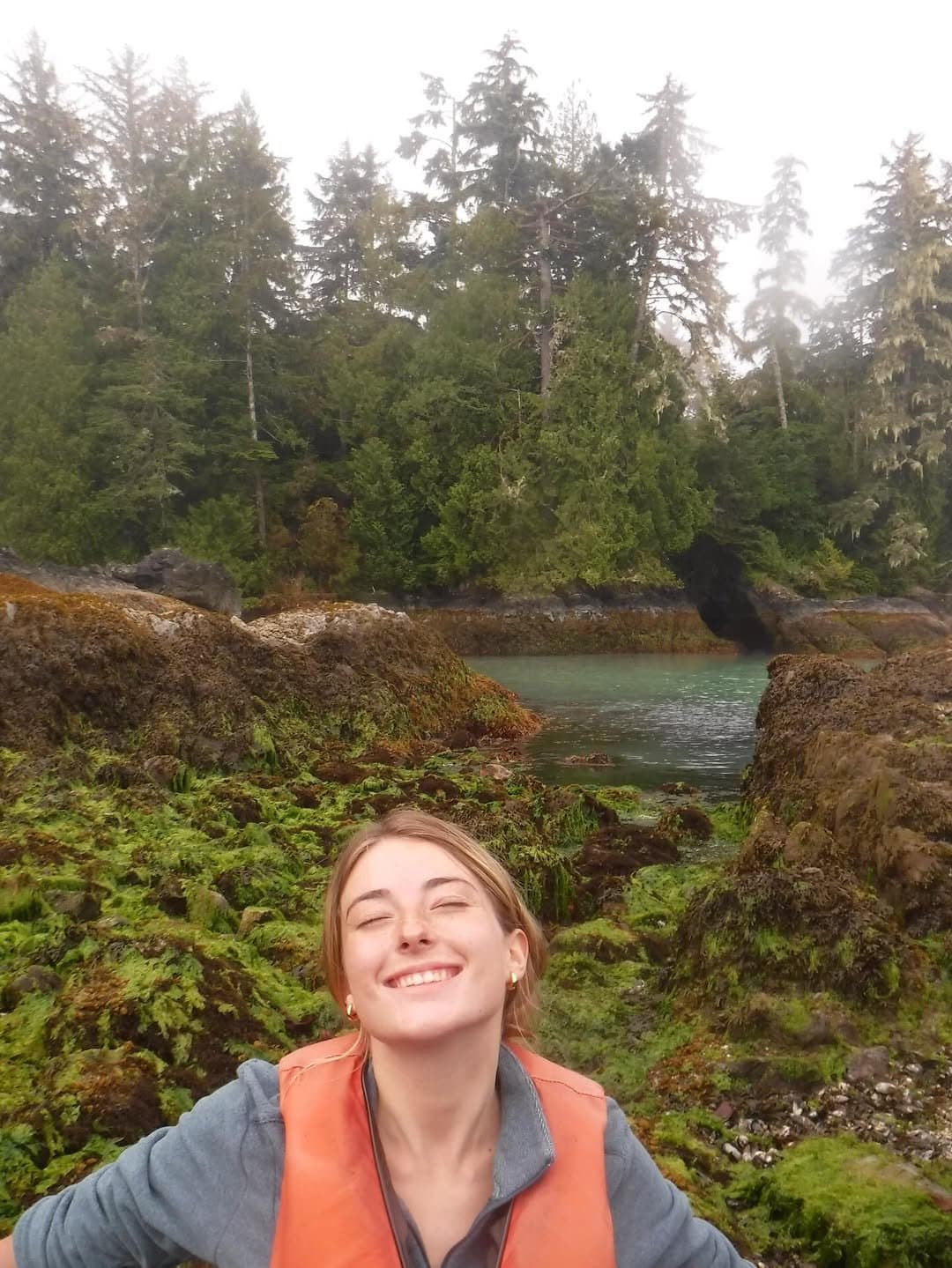 Click to view full size Busty and Sexy Canadian College Teen Slut Briana Zander (@briana.j.z)