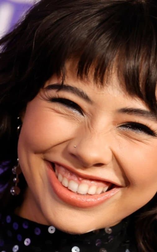 ( not complete yet ) Xochitl Gomez Faceporn #1 ( contest winner )