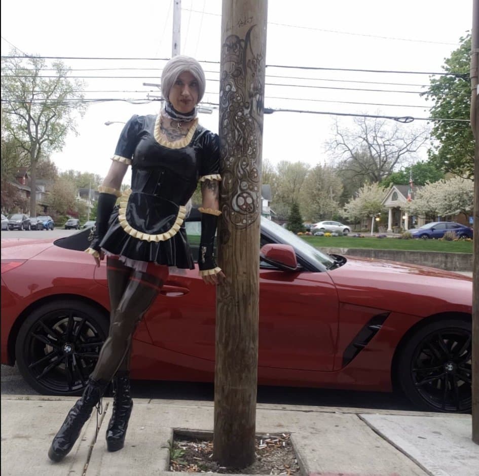 Comment what you’d do to this pathetic trans sissy latex whore.Tiffany minx @tiffanyminxcosplay