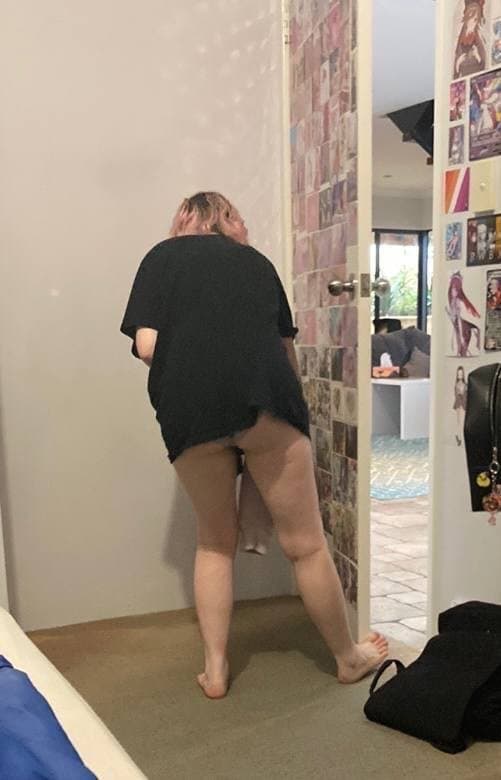 Aussie slut Evelyn Mavin