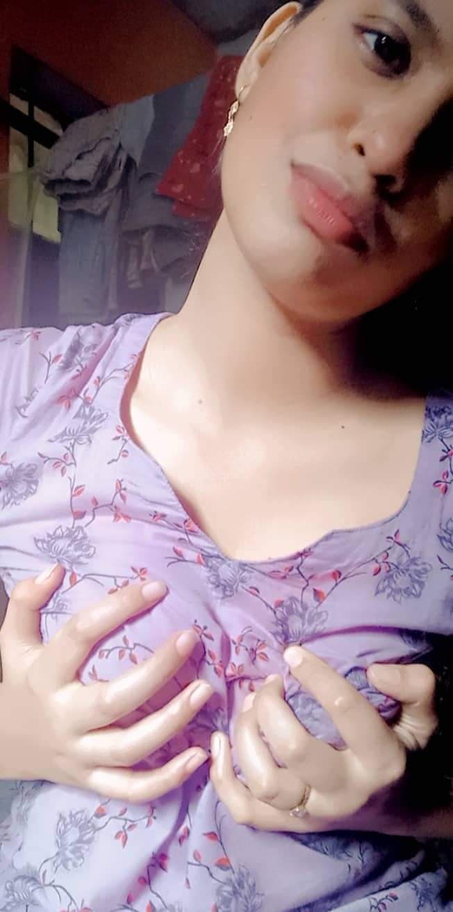 Horny Bengali GF Pressing Boobs,Fingering ,Full Nude Dancing, Masturbating