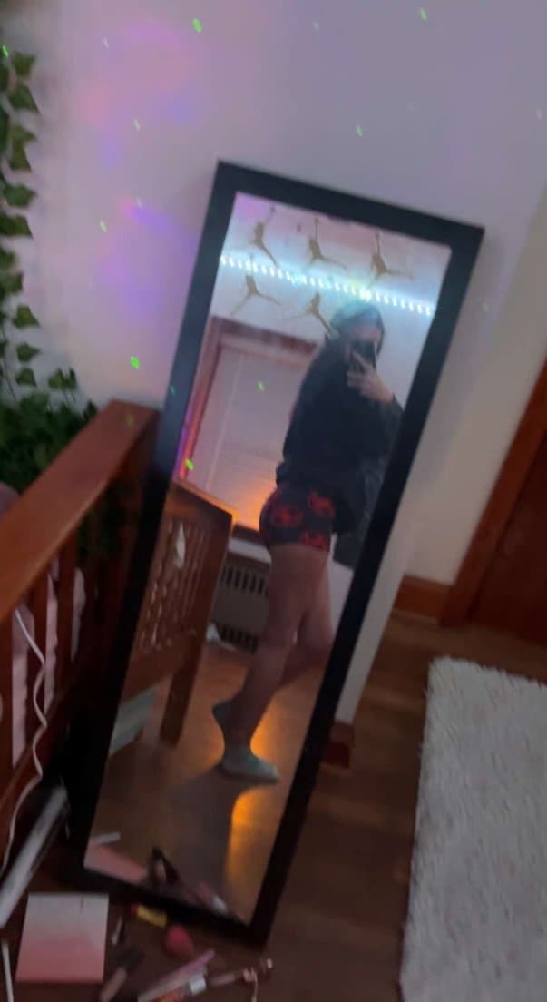 I wanna spit roast Mariah ??