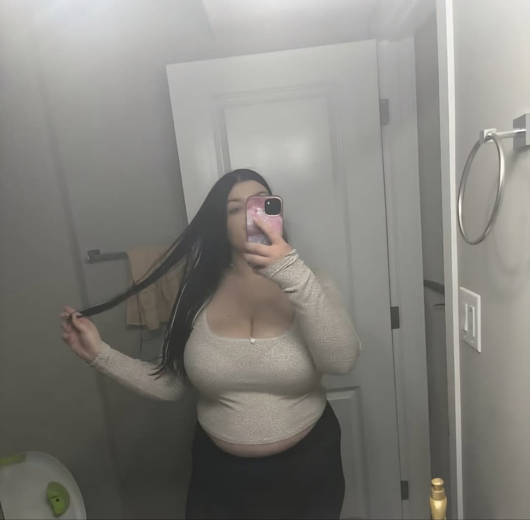 FB piggy Arielle Kaelyn wanted a public roasting so have at it