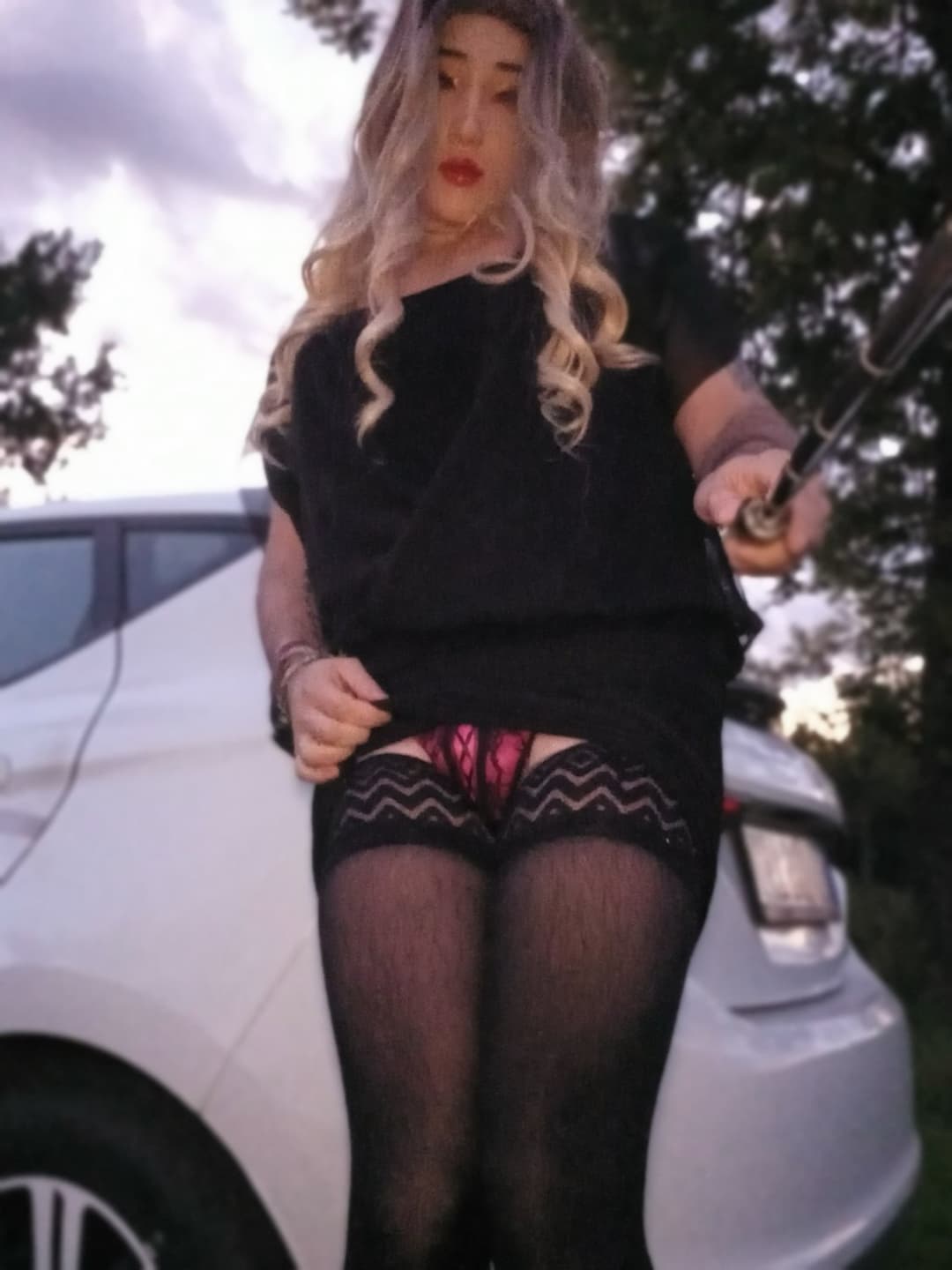 Me, crossdressing and cum drinking