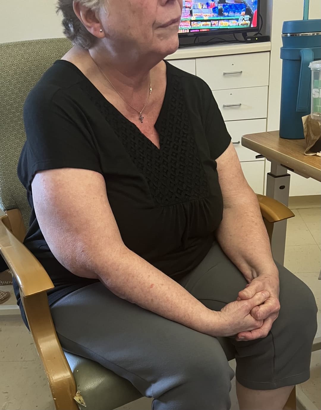 Aunt Vicky big tit mature