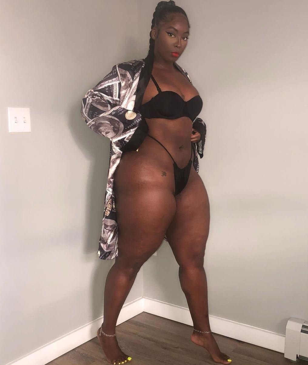 Curvy Women - Sexy Mix