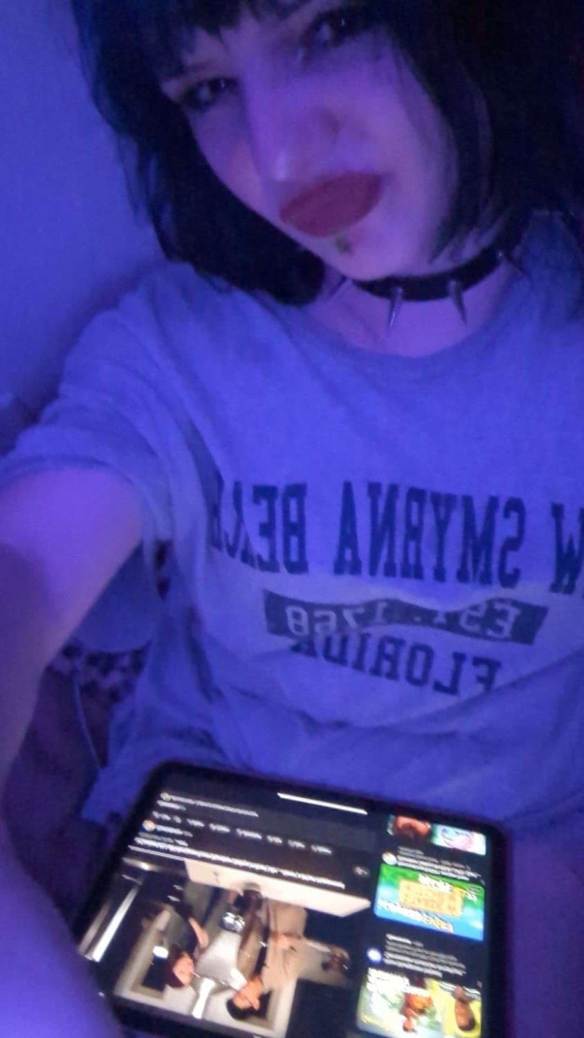 Sexy goth egirl from Discord p2