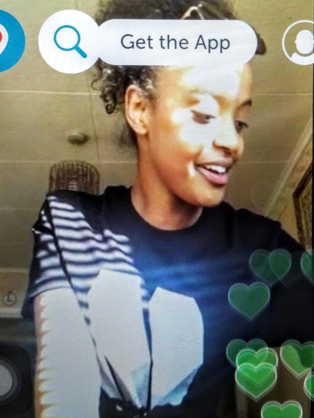 Delicious chocolate Somali muslim girl laid bare naked pussy and ass