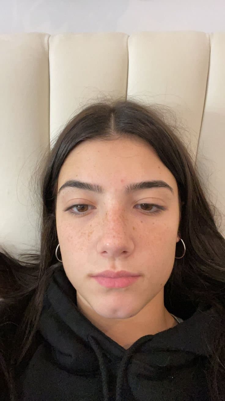 Charlie hotd‘amelio ??