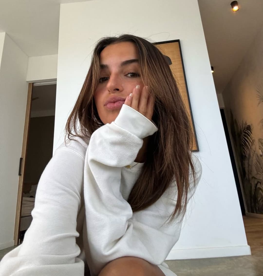 Insta hoe 3 @esmeezizzy