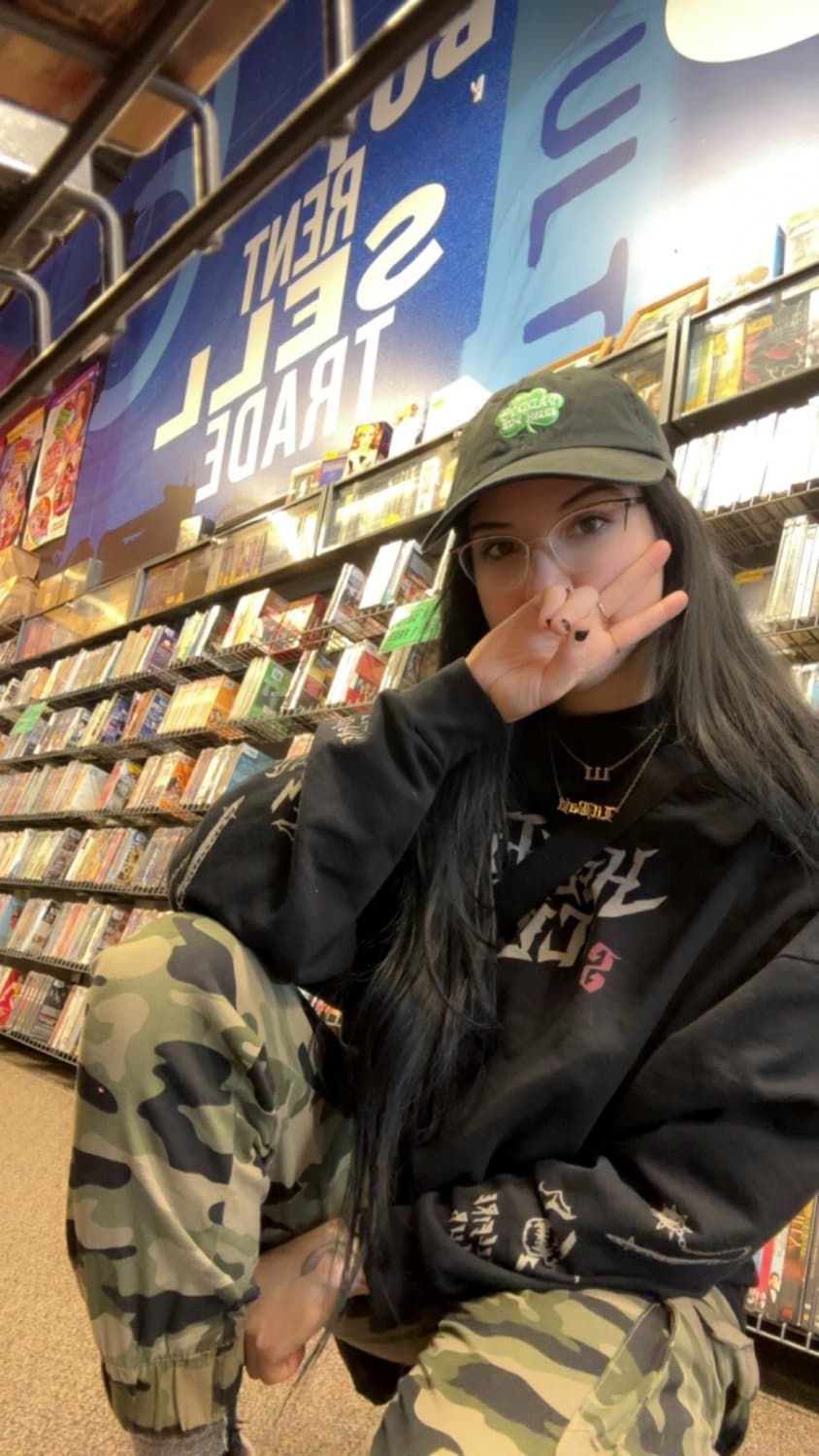 "Lil Baja" is a lil stuck up bitch that would make for perfect breeding material.???