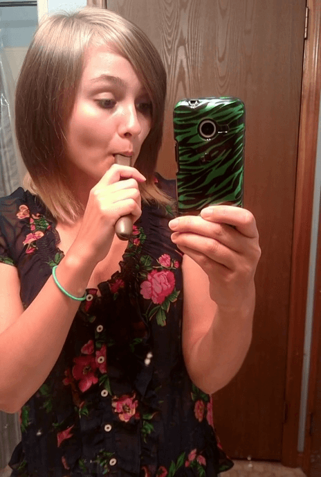 miki showing her panties