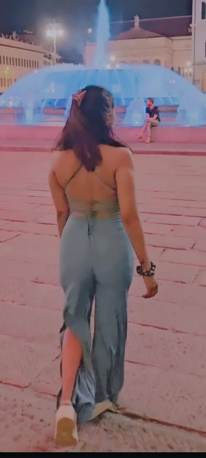 Leaked Desi NRI Mallu webslut from Switzerland!! DM for full leaked video if you know her name!!