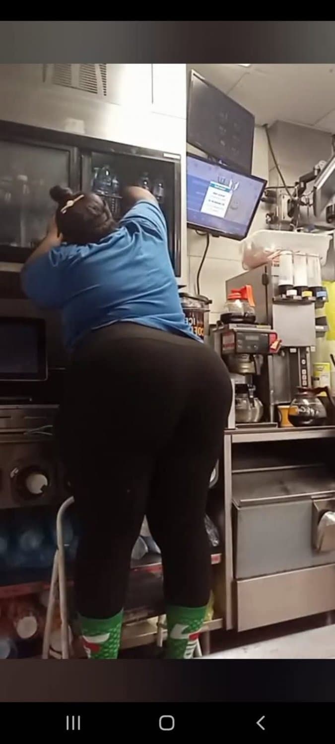 HUGE THICK MEGA EBONY BBW BUG OLE JUICY ASS BOOTY