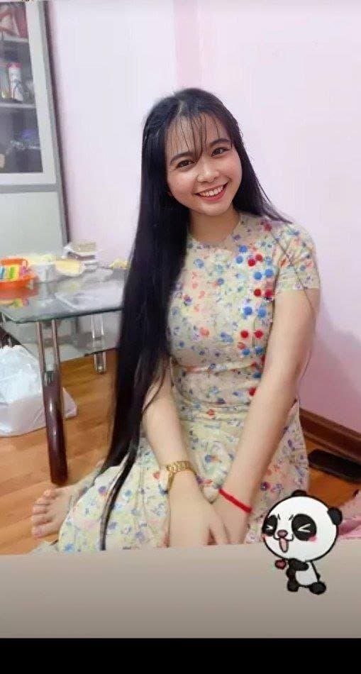 Gladys (Pinay) With a beautiful Fucking hot pussycat