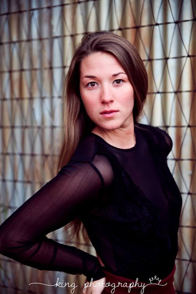 Sexy athletic trainer Hallie  showing off her tight body