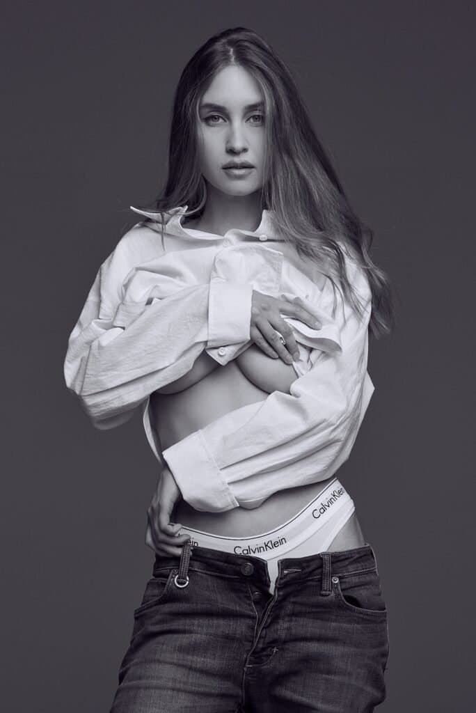 Siri Blomquist A Gorgeous Model/Actress that I went to High School with! She still so Sexy ??