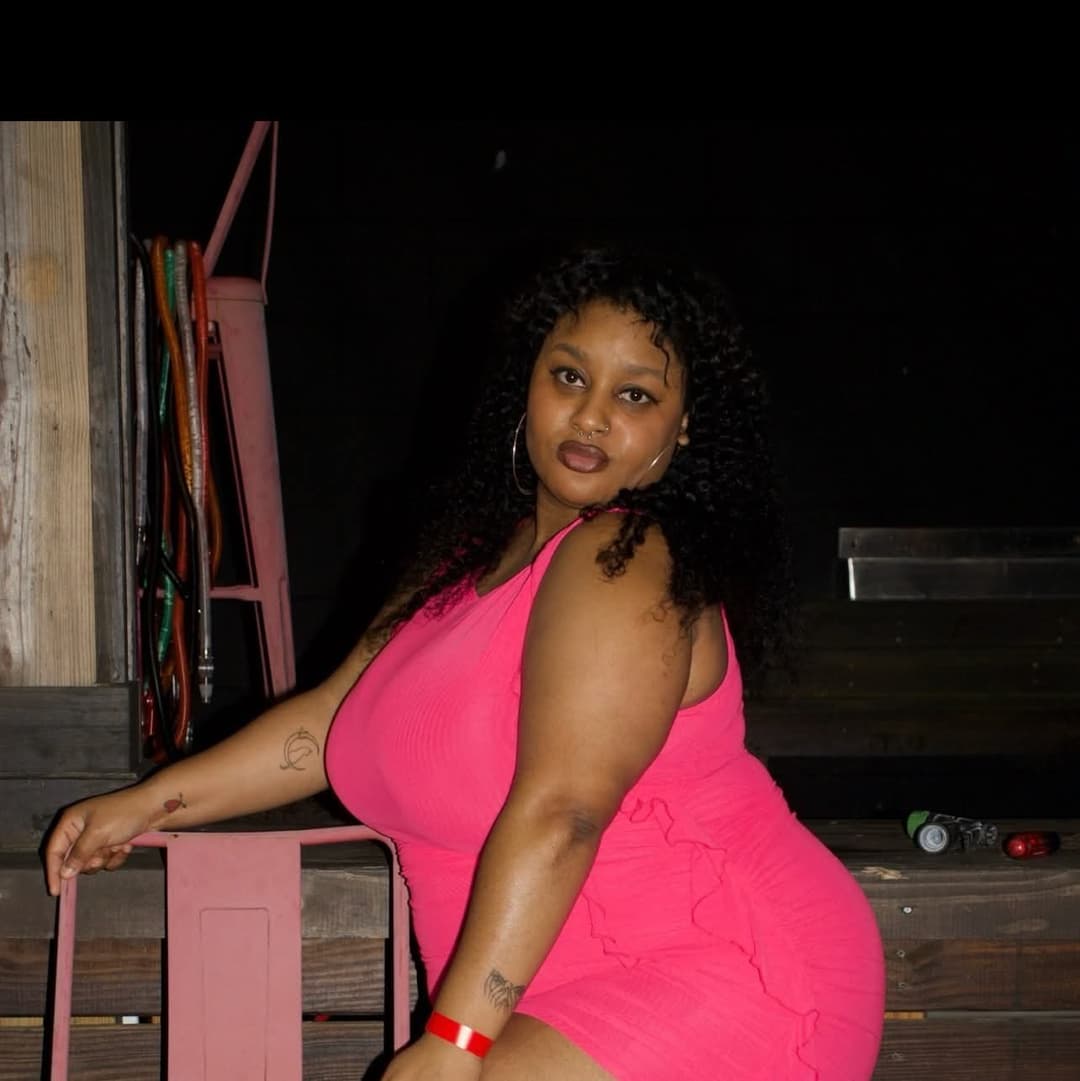 SEXY CURVY THICK EBONY BBW BIG BOOBS & BIG OLE ASS BOOTY