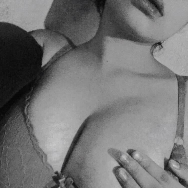 Mialeimi Bri Sxibri Tetona zorra de Monterrey México