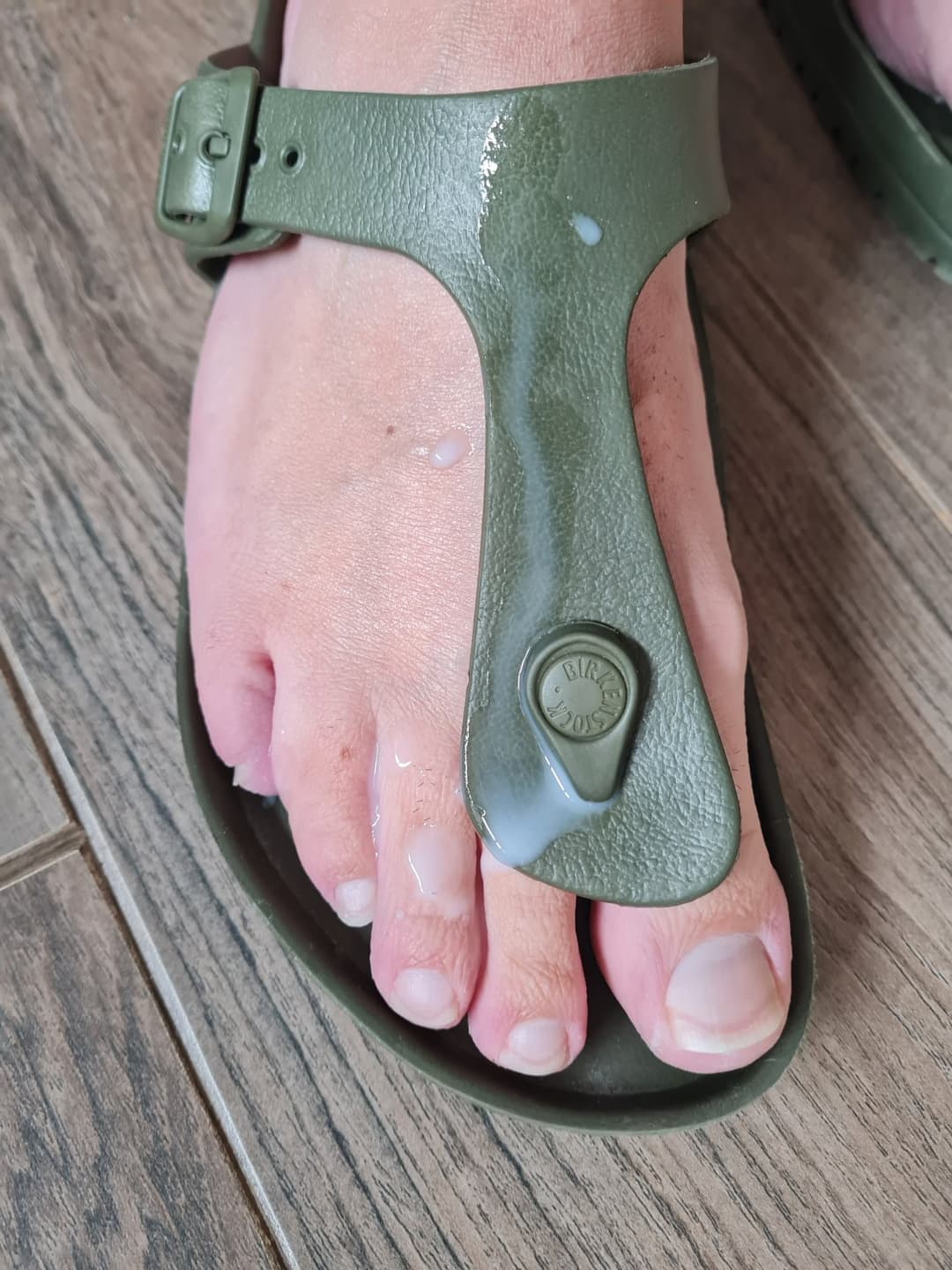 My feet are cummed on! Make me a foot slut!