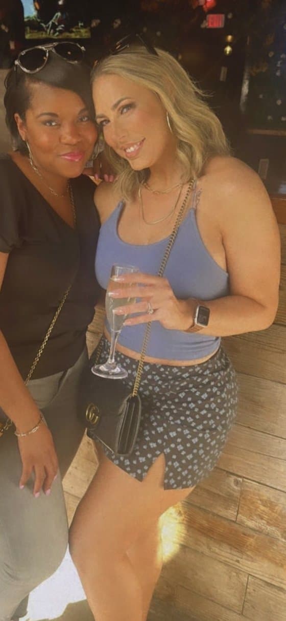 Click to view full size Texas TikTok milf Robyn fields