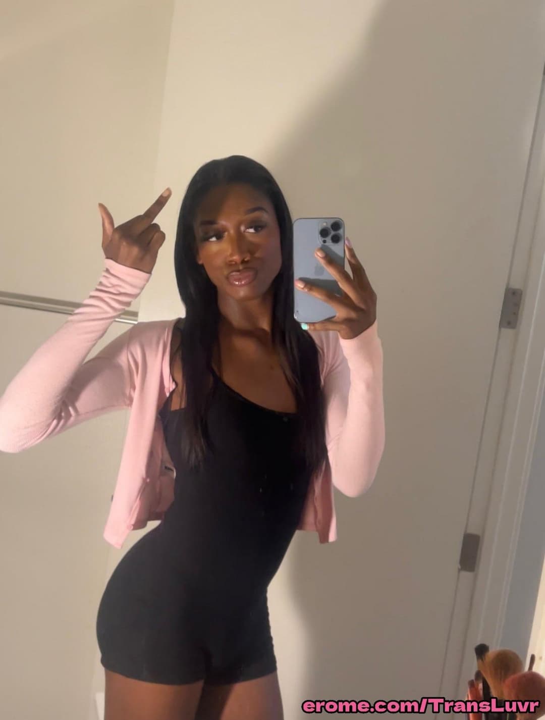 Trans Ebony Gamer Teen Luv Masturbating [Femboy, Shemale, Tranny, Trap]