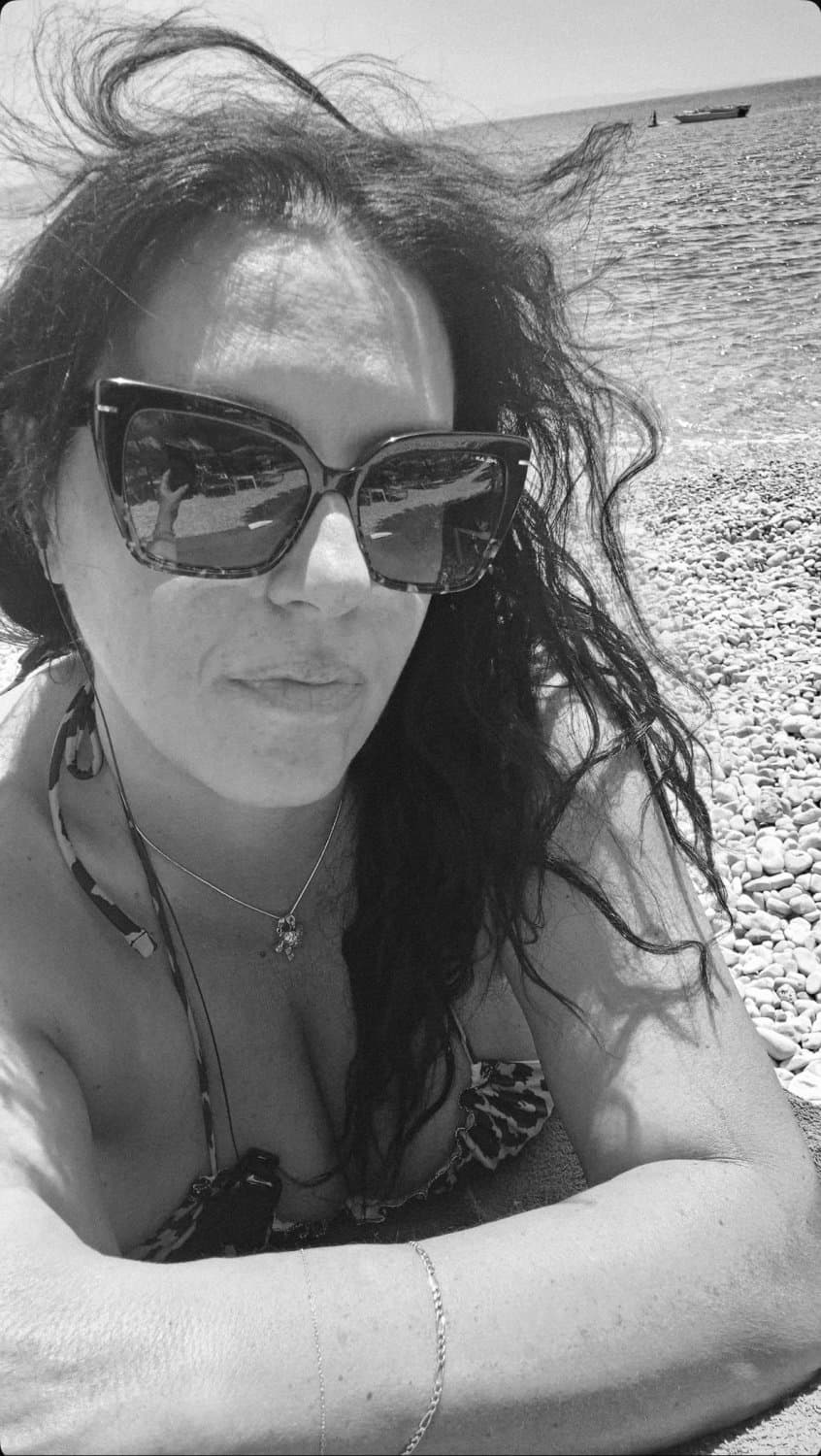 Horny son sends pictures of his busty mom from his inbox, and wants a rating for her