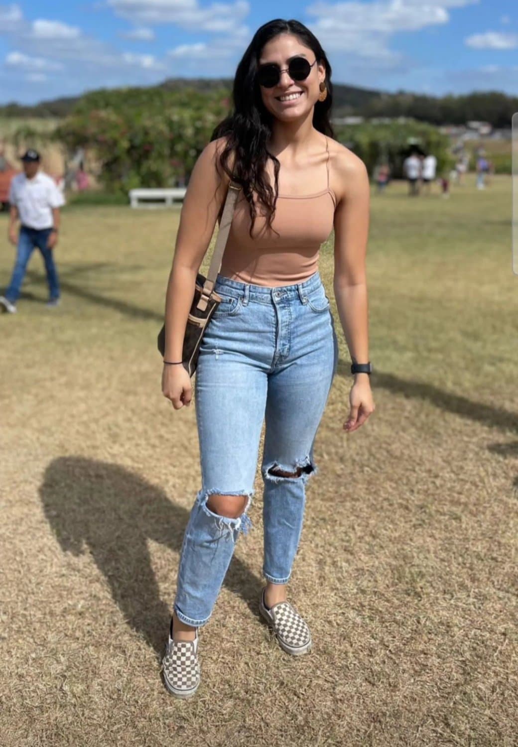 Beautiful babe loves sucking cock she can’t go a day without it