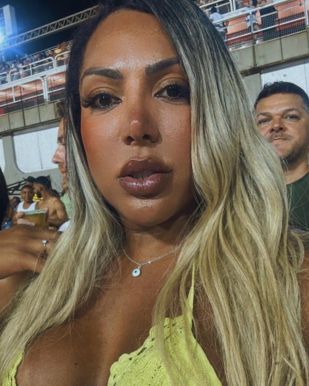 Click to view full size Aylla Gattina Trans Sexy Gostosa Cavala