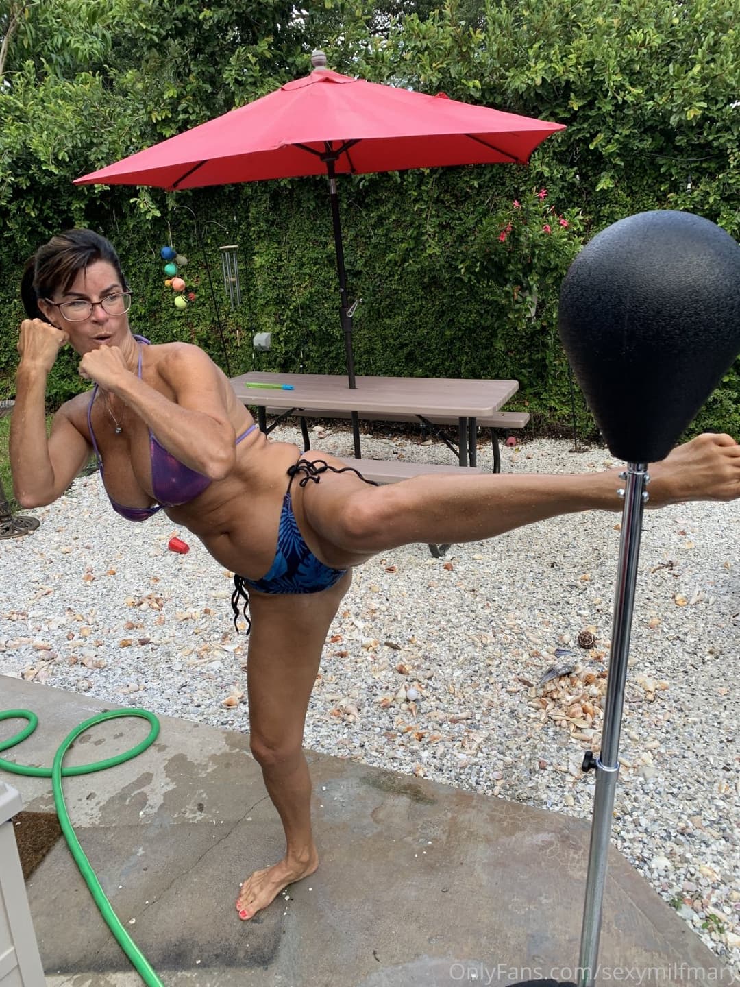 Sexy MILF Grandma loves to be dirty