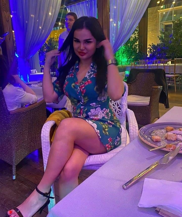 Sexy glamour feet pedicure woman sexy tits