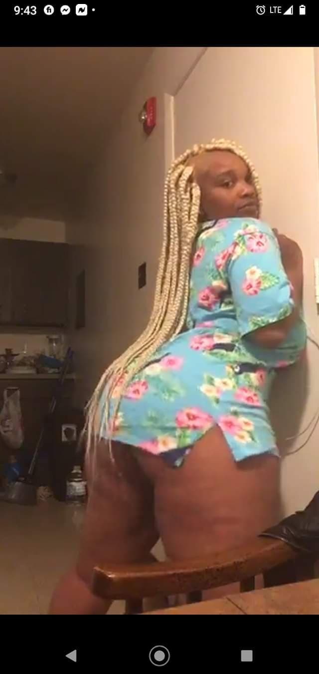 Freaky Bi Bbw Auntie (She need to start a only fans) I would not pull out 19