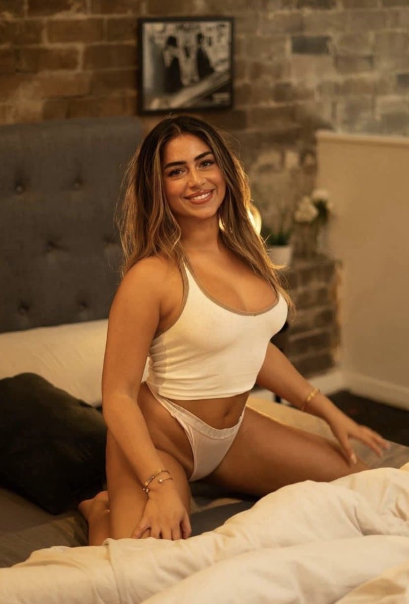 Hot busty SA girl Jewish aswell